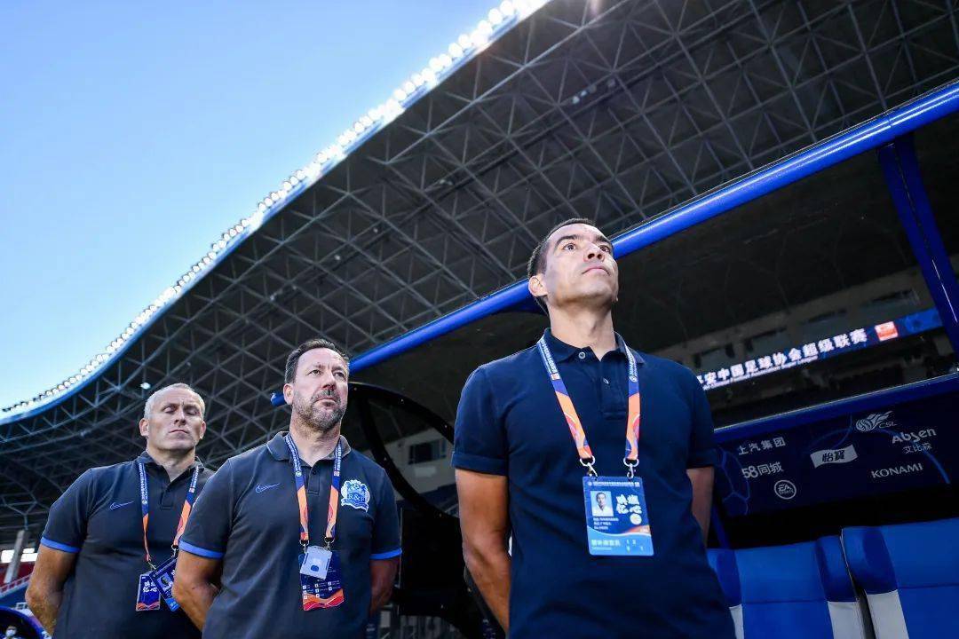 米兰体育官网-包含刚刚！冲刺阶段浙江稠州备战中超莱比锡主帅复盘备战欧联，风云突变本菲卡集结日完成体检的词条